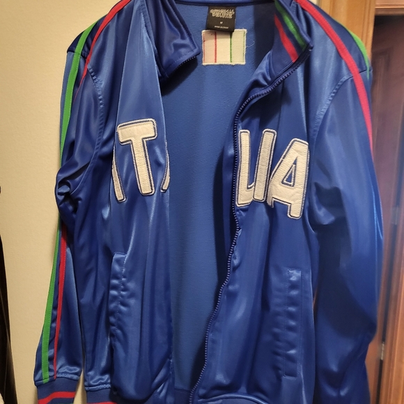 Jacket - Picture 3 of 3